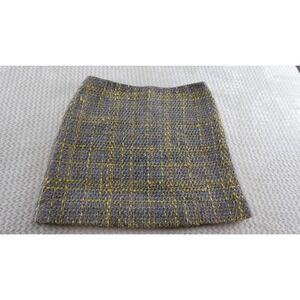 Tara Jarmon Elegan Skirt greem  Size 40
